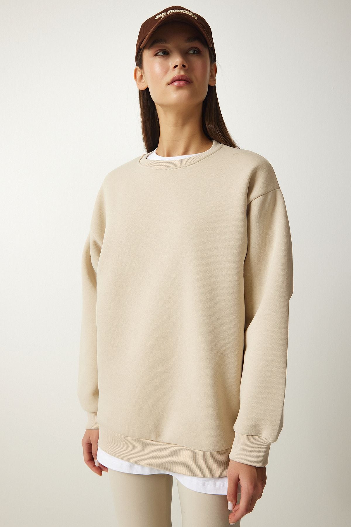 Krem Şardonlu Basic Sweatshirt OW00001