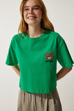 Yeşil Ayıcık Armalı Crop Örme T-Shirt HF00456