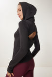 Siyah Parmak Ve Sırt Cut Out Detaylı Kapüşonlu Sweatshirt VX00004