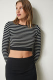 Siyah Çizgili Crop Triko Kazak PF00030