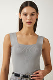 Gri Kare Yaka Triko Crop Bluz US00358