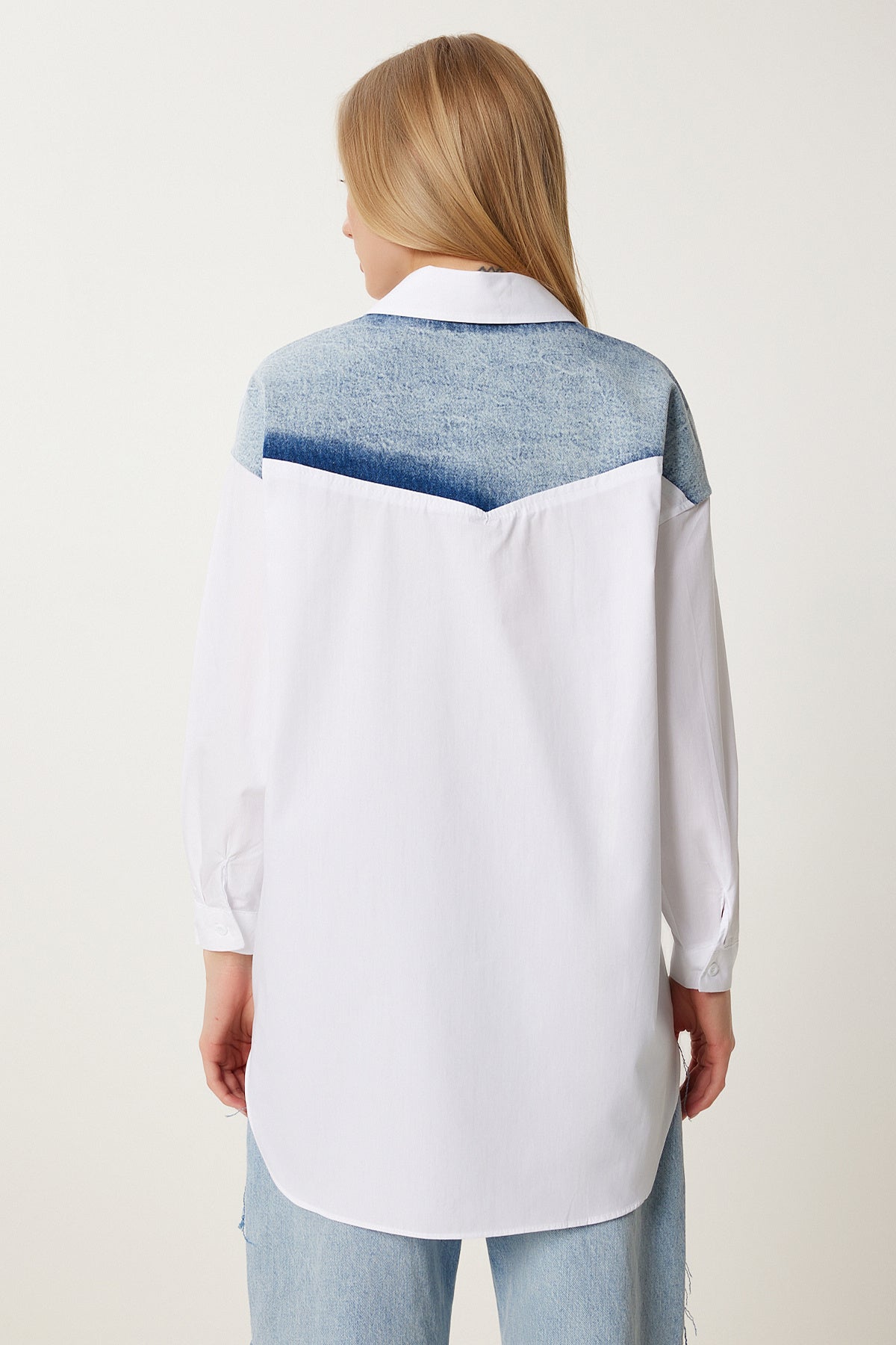 Beyaz İncili Denim Detaylı Oversize Poplin Gömlek ZH00052