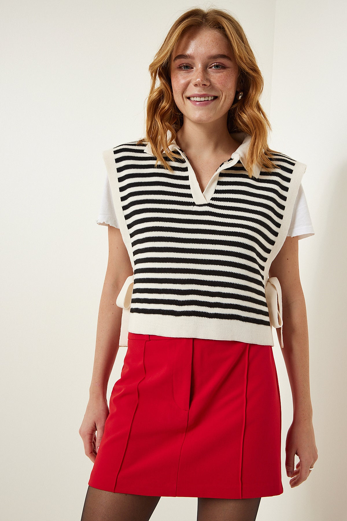 Krem Bağlamalı Çizgili Crop Triko Süveter MT00149