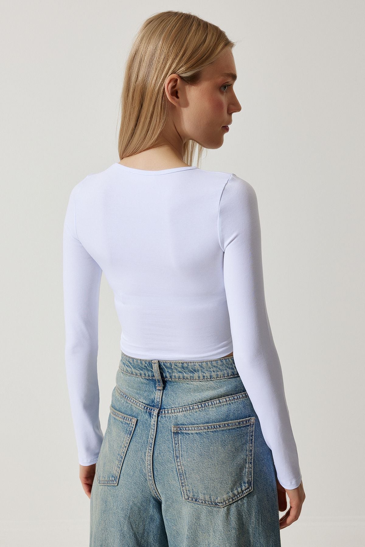 Beyaz İndigo Mavi Bisiklet Yaka Basic 2'Li Paket Crop Örme Bluz OW00035