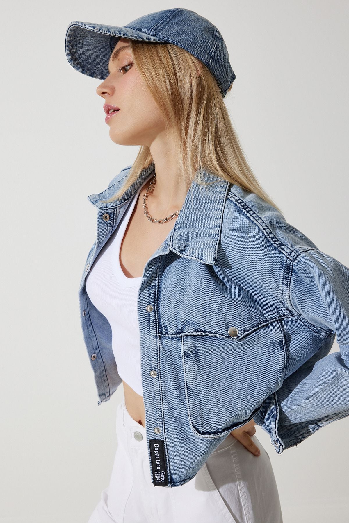 Orta Mavi Geniş Cepli Denim Ceket RV00187
