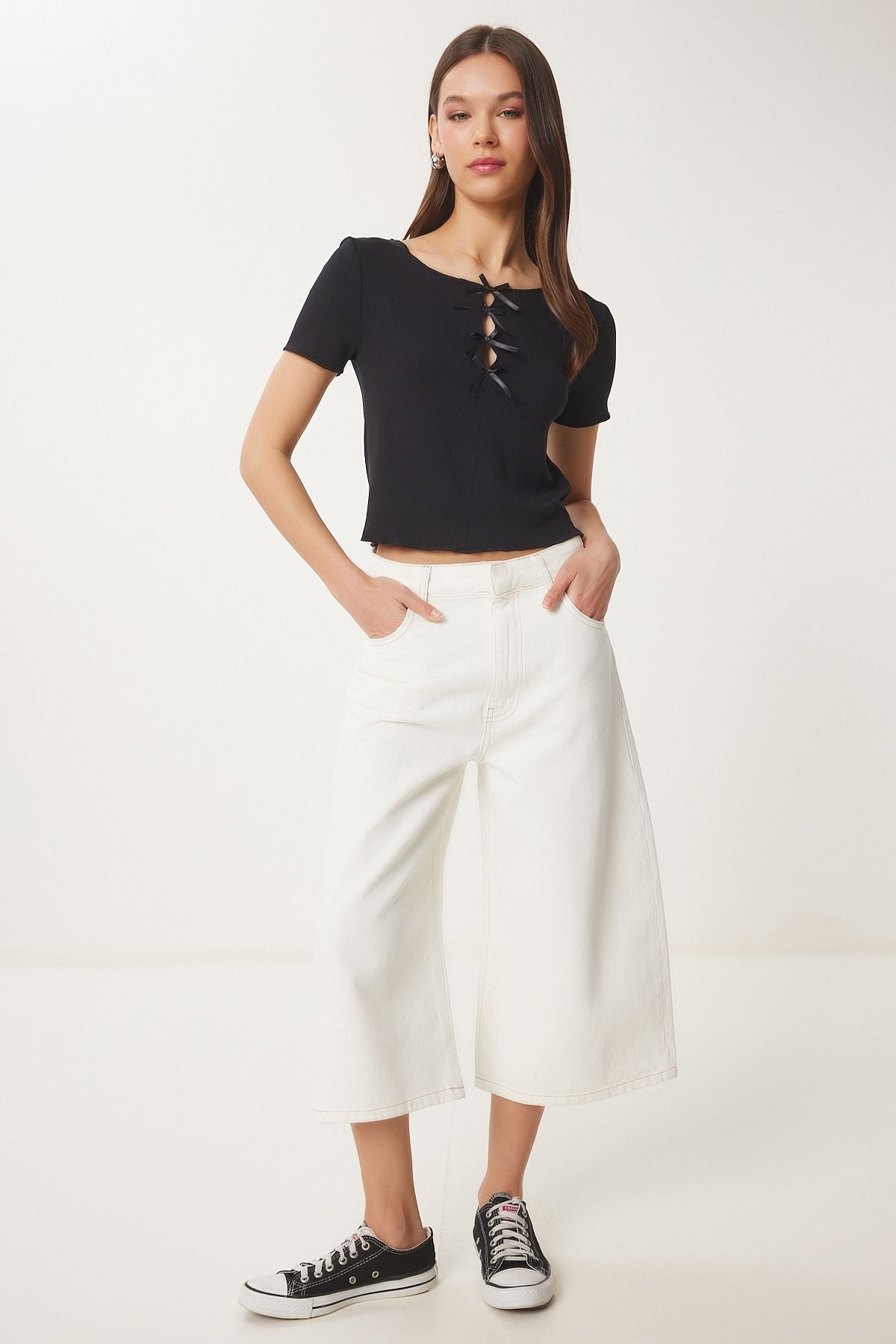 Siyah Fiyonklu Örme T-Shirt MC00296