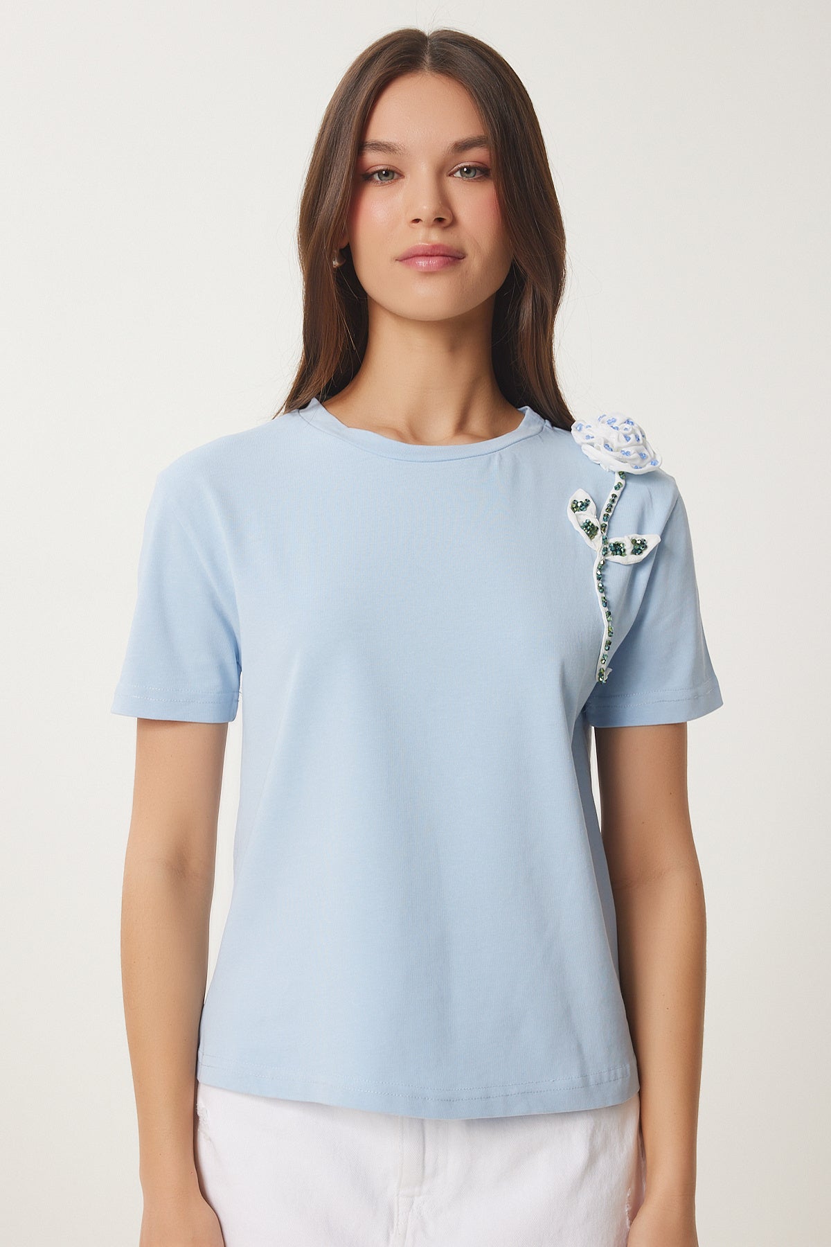 Gök Mavi Boncuklu Çiçek Detaylı Örme T-Shirt JH00051
