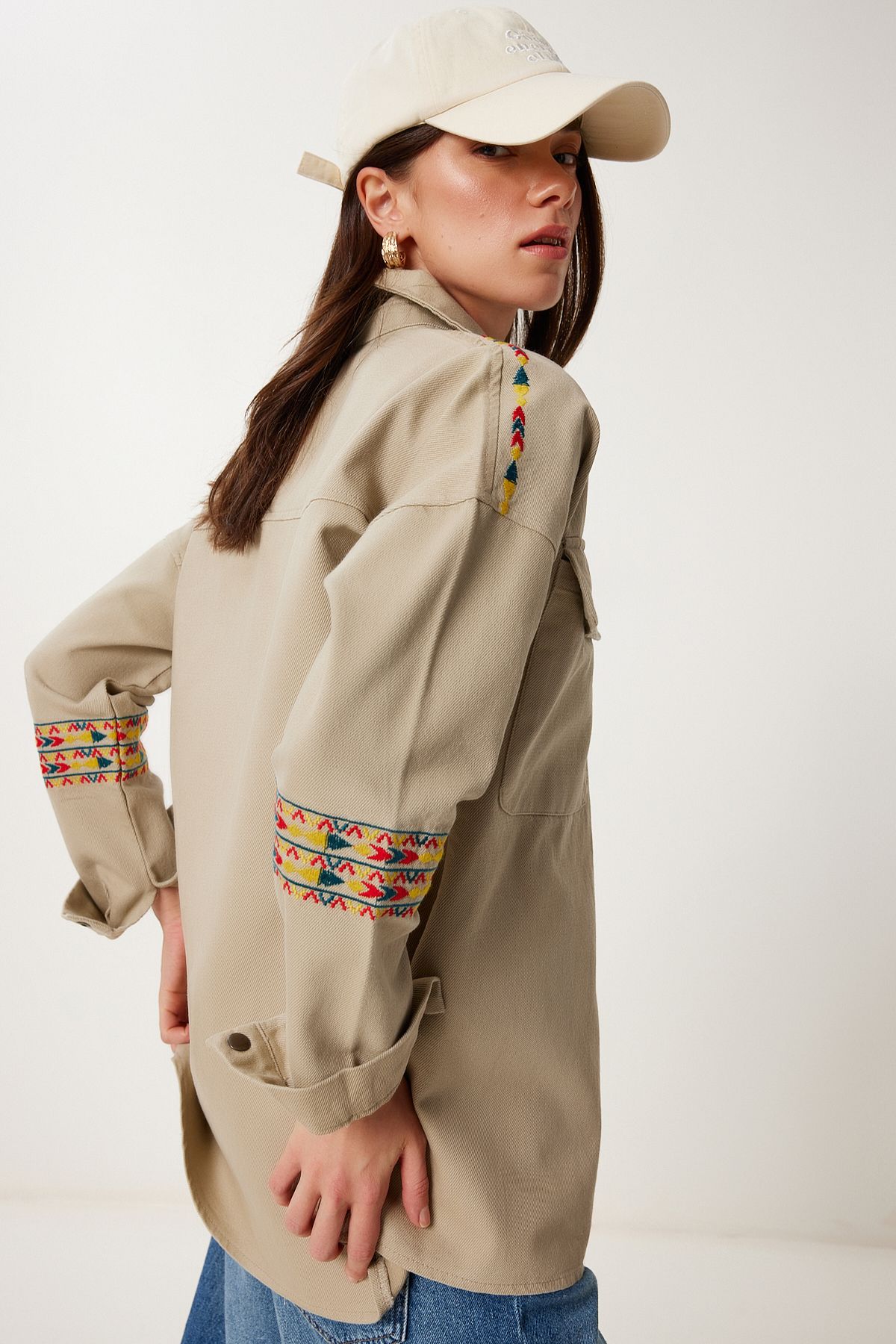 Bej Etnik Nakışlı Oversize Gabardin Gömlek Ceket SA00039
