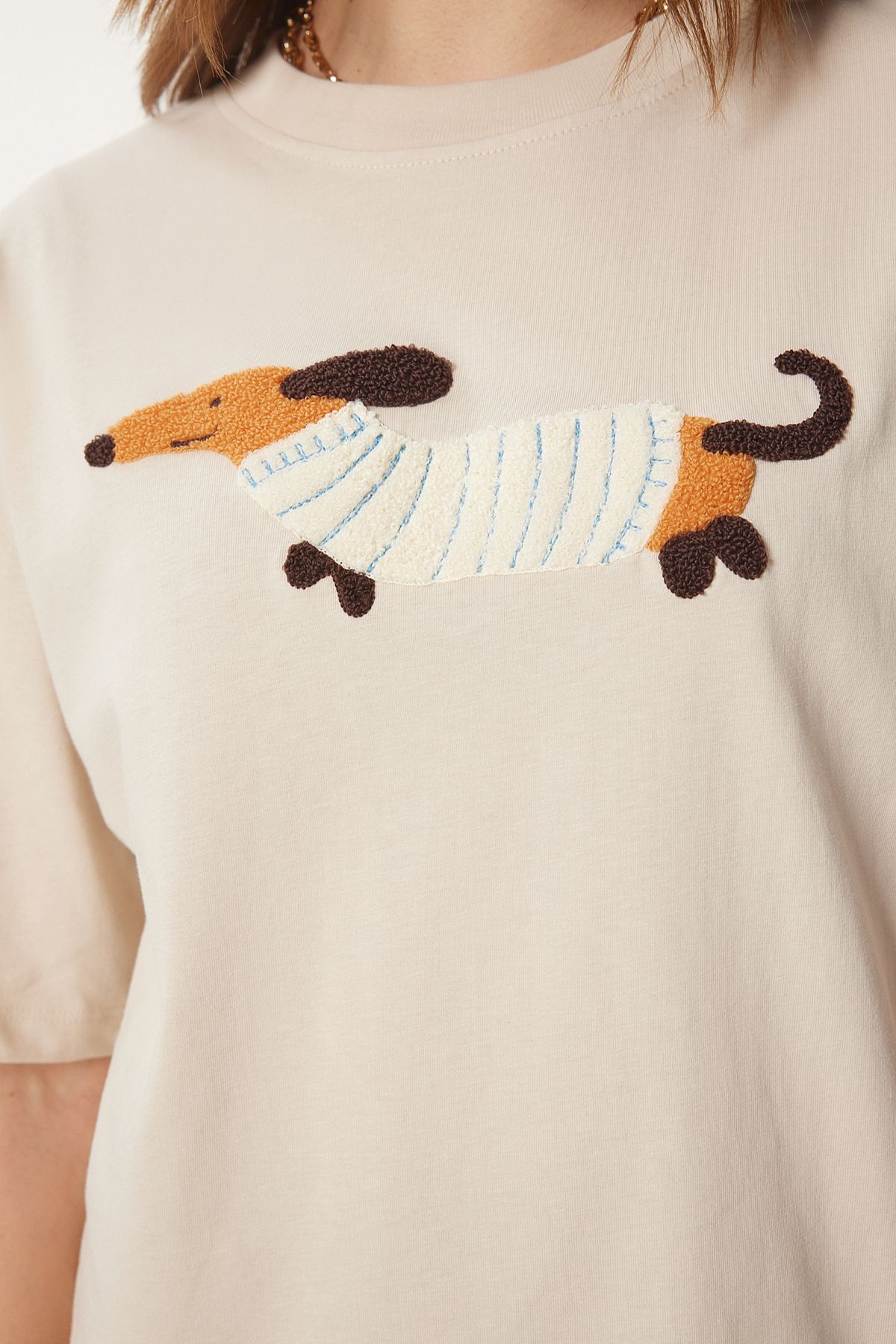Krem Nakışlı Pamuklu Oversize Örme T-Shirt CR00457