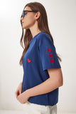 Lacivert Kalp Nakışlı Pamuklu Örme T-Shirt MP00032