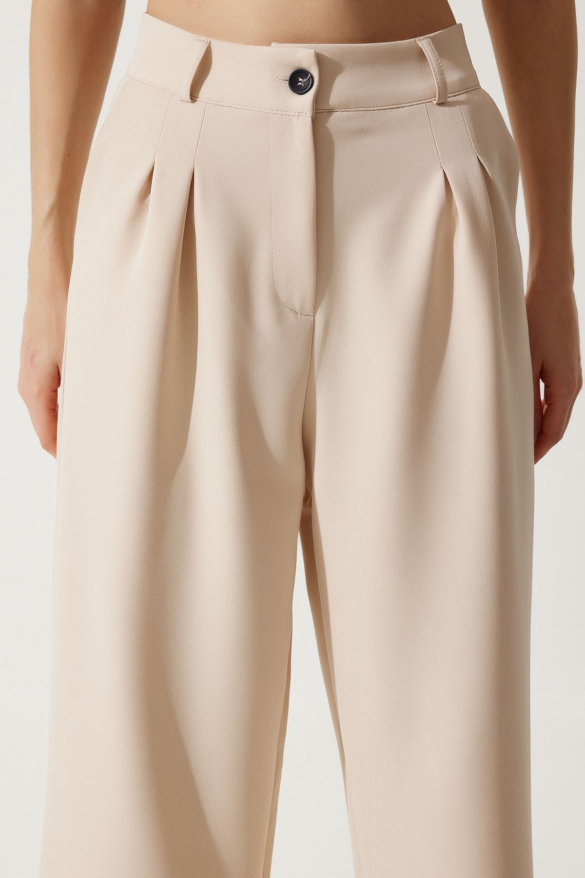 Krem Geniş Paça Maskülen Dokuma Pantolon HG00001