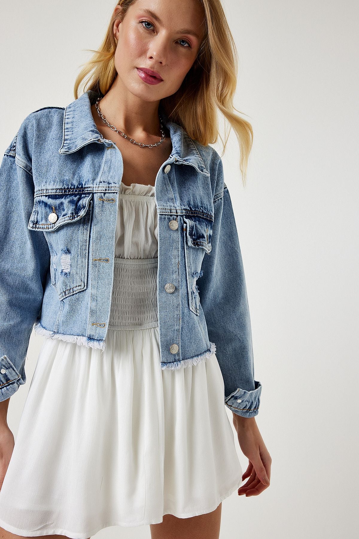 Açık Mavi Püskül Detaylı Denim Crop Ceket RV00159