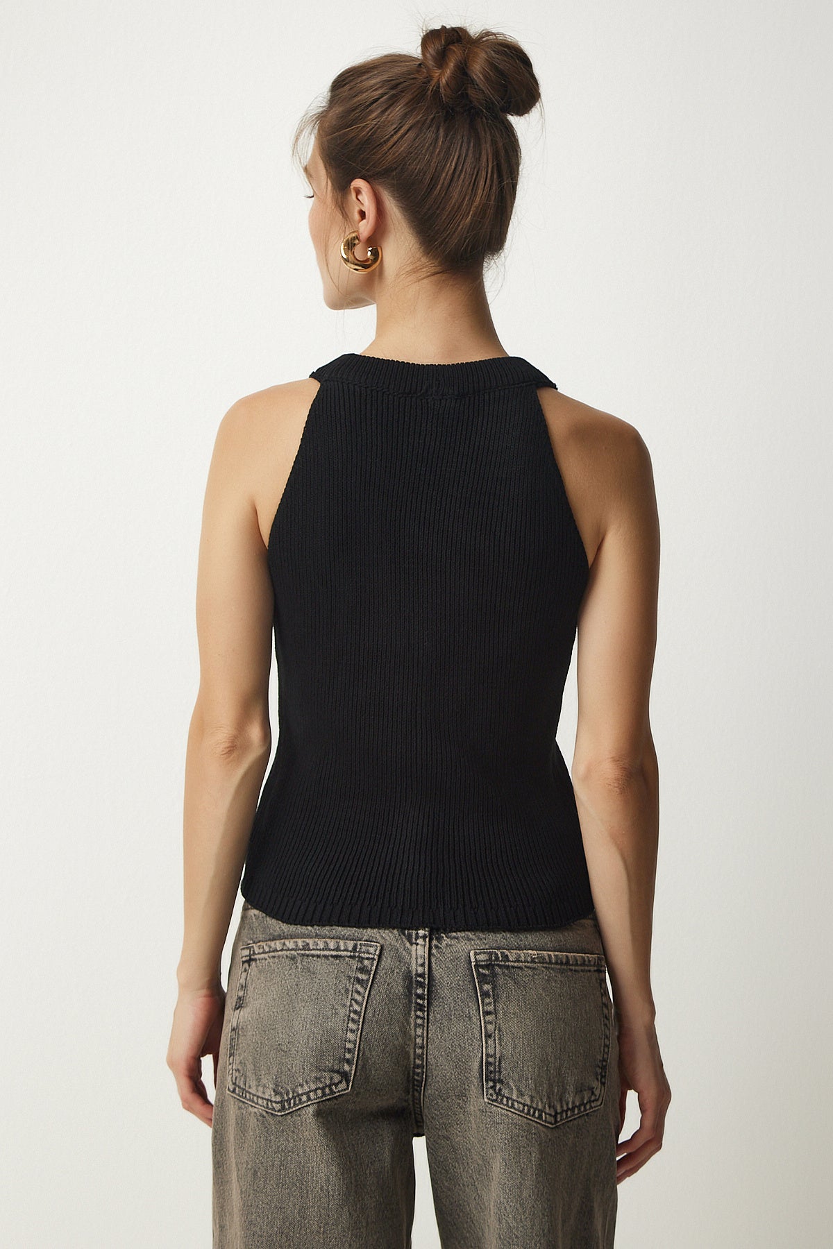 Siyah Halter Yaka Düğmeli Triko Yelek  FN03118
