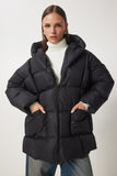 Siyah Kapüşonlu Oversize Şişme Mont RV00002