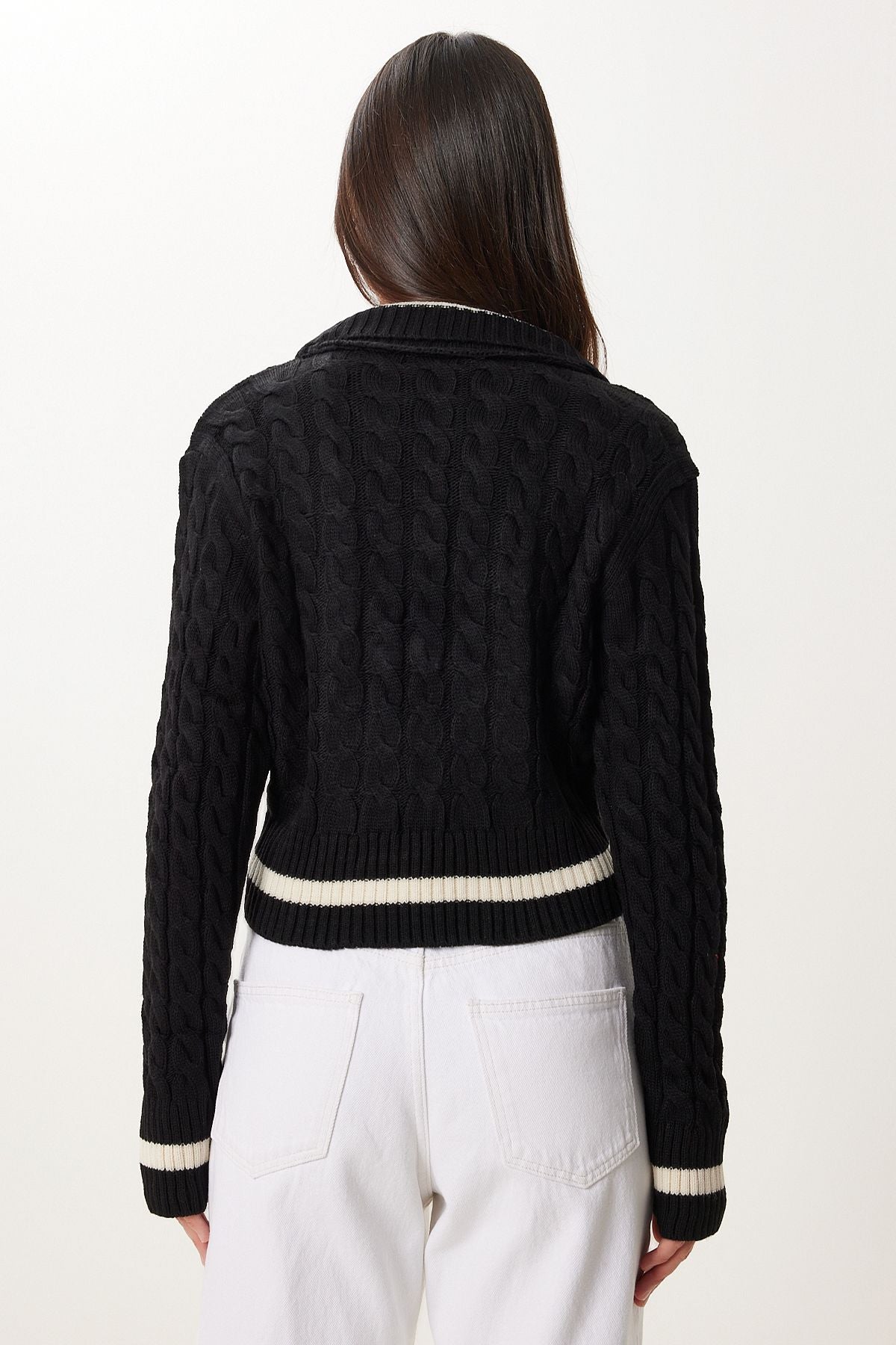 Siyah Kontrast Renkli Crop Triko Kazak RW00007