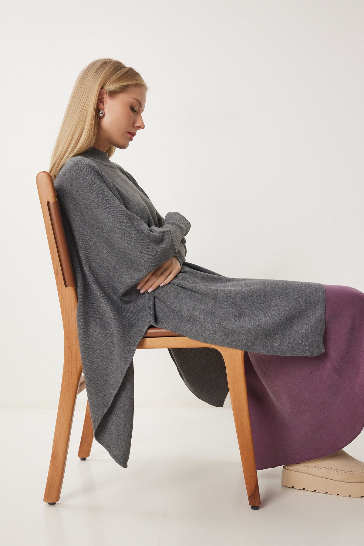Füme Yandan Yırtmaçlı Oversize Panço Kazak YY00005