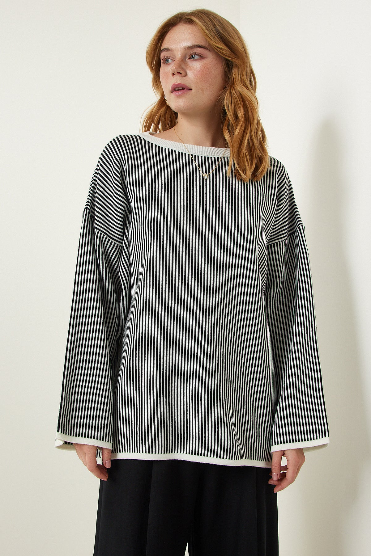 Siyah Beyaz Çizgili Oversize Triko Kazak YY00196