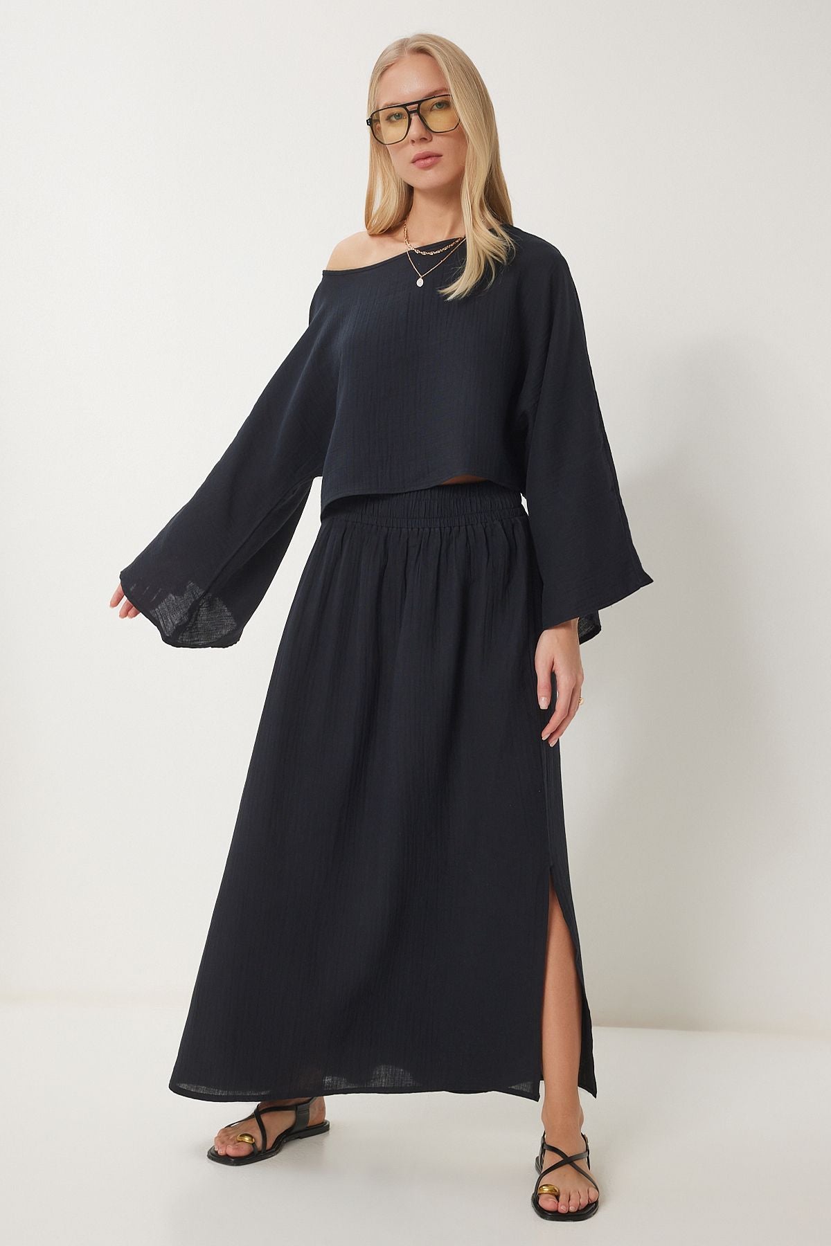 Siyah Müslin Bluz Etek Takım RV00206