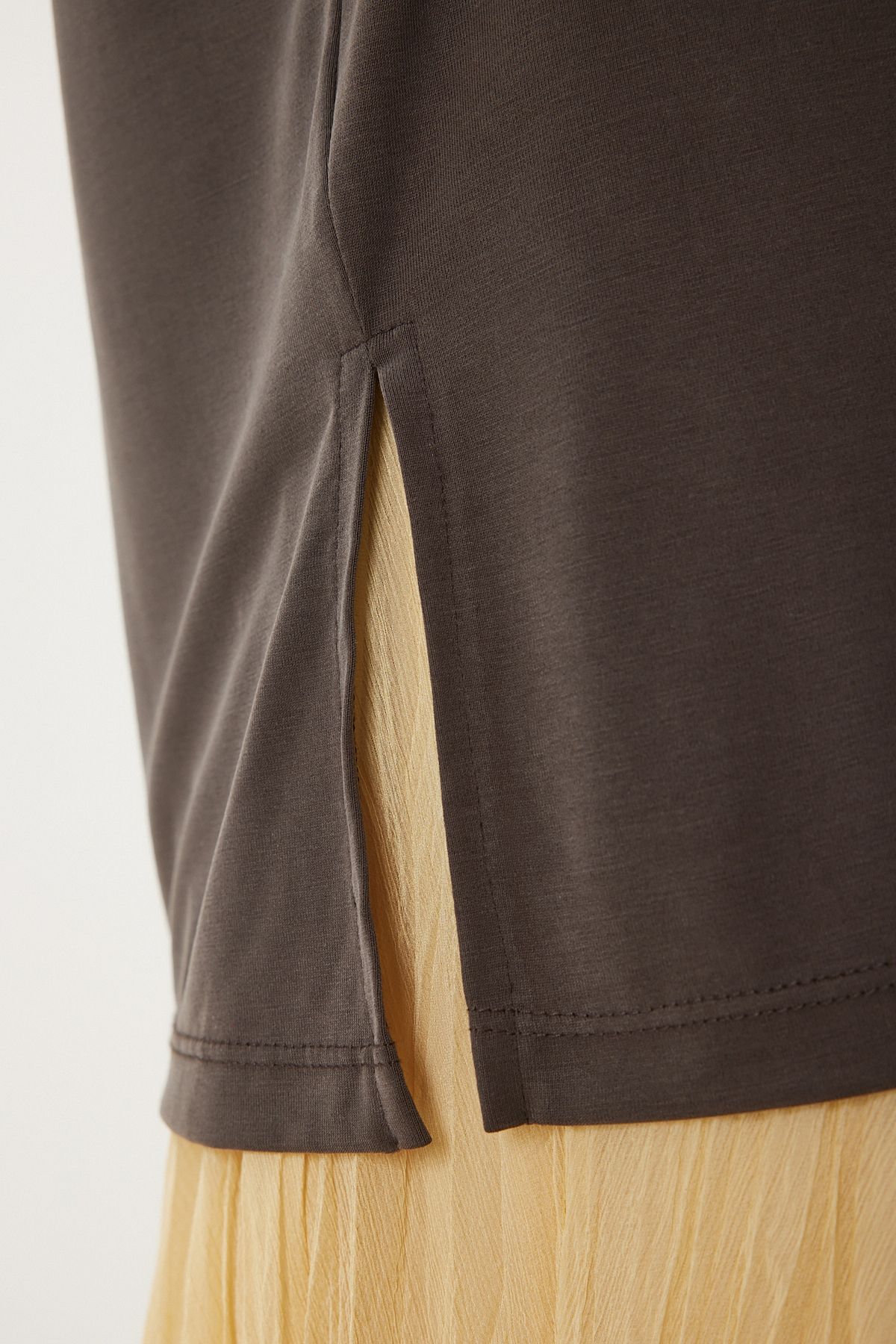 Kahverengi Oversize Basic Modal T-shirt UB00323
