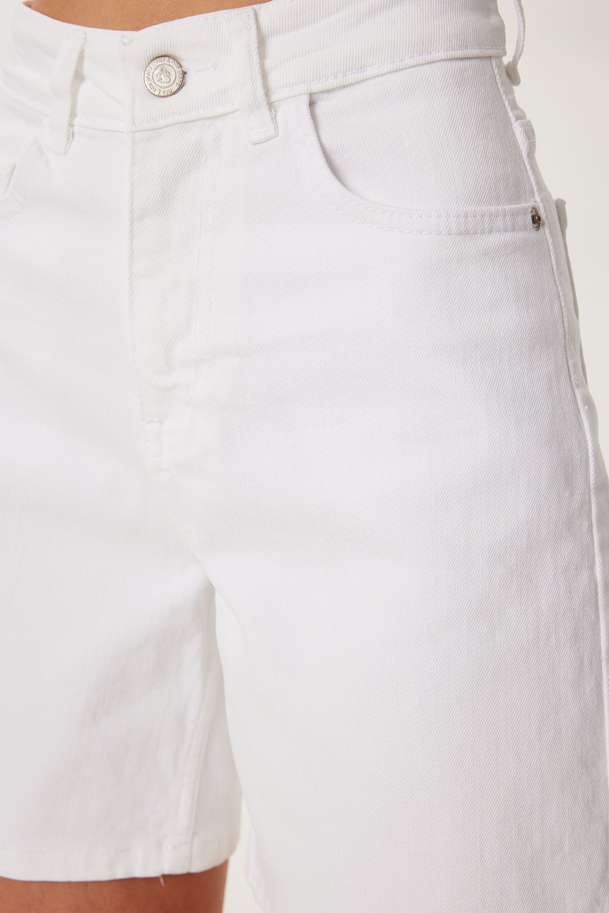 Ekru Şehir Boy Denim Şort AN00259