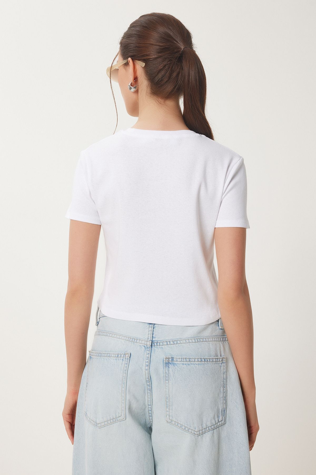 Beyaz Baskılı Crop Örme T-Shirt WO00053