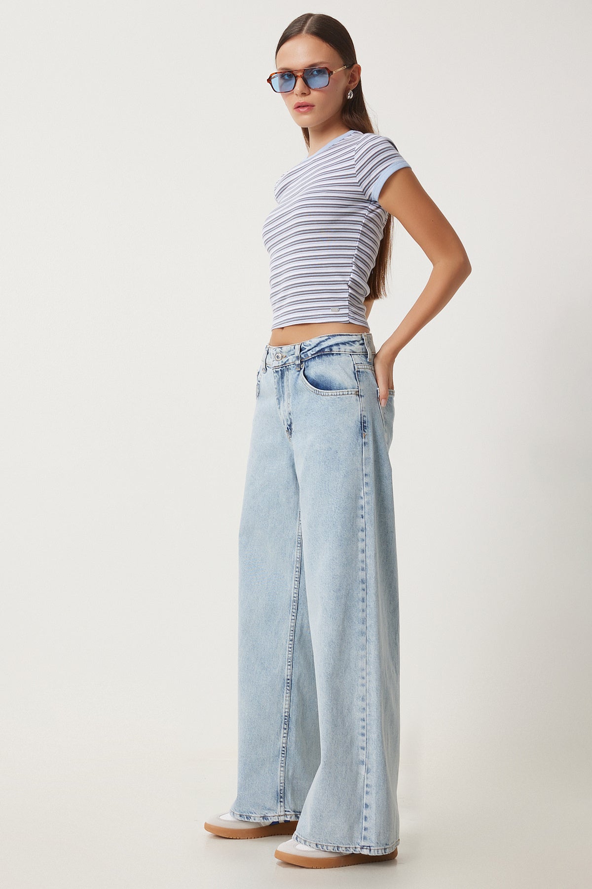 Buz Mavi Orta Bel Wide Leg Jeans RI00005