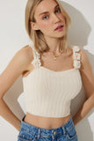 Krem Çiçekli Askılı Crop Triko Bluz AV00037