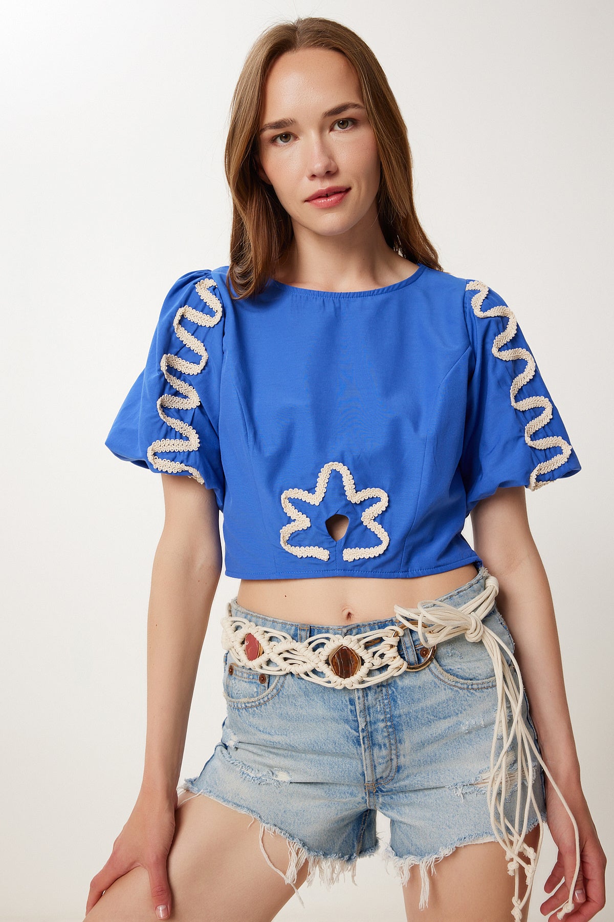 Mavi Balon Kollu İşlemeli Crop Poplin Bluz TP00082