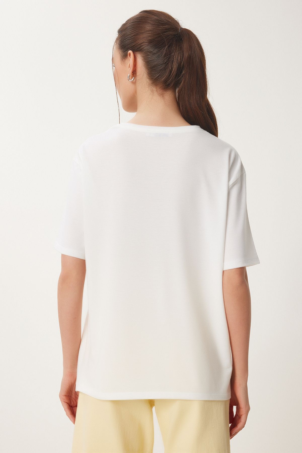 Beyaz Fiyonk Baskılı Örme T-Shirt VN00024