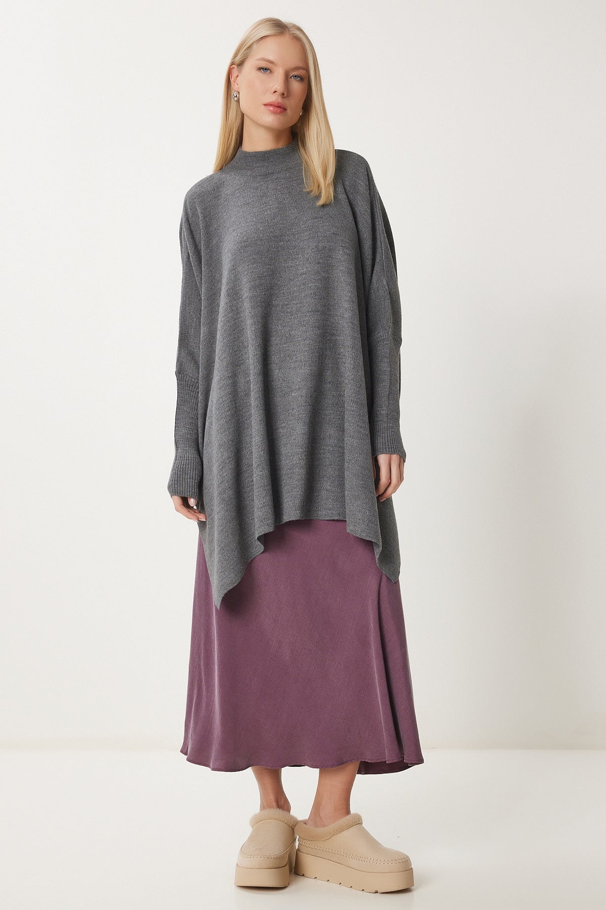 Füme Yandan Yırtmaçlı Oversize Panço Kazak YY00005