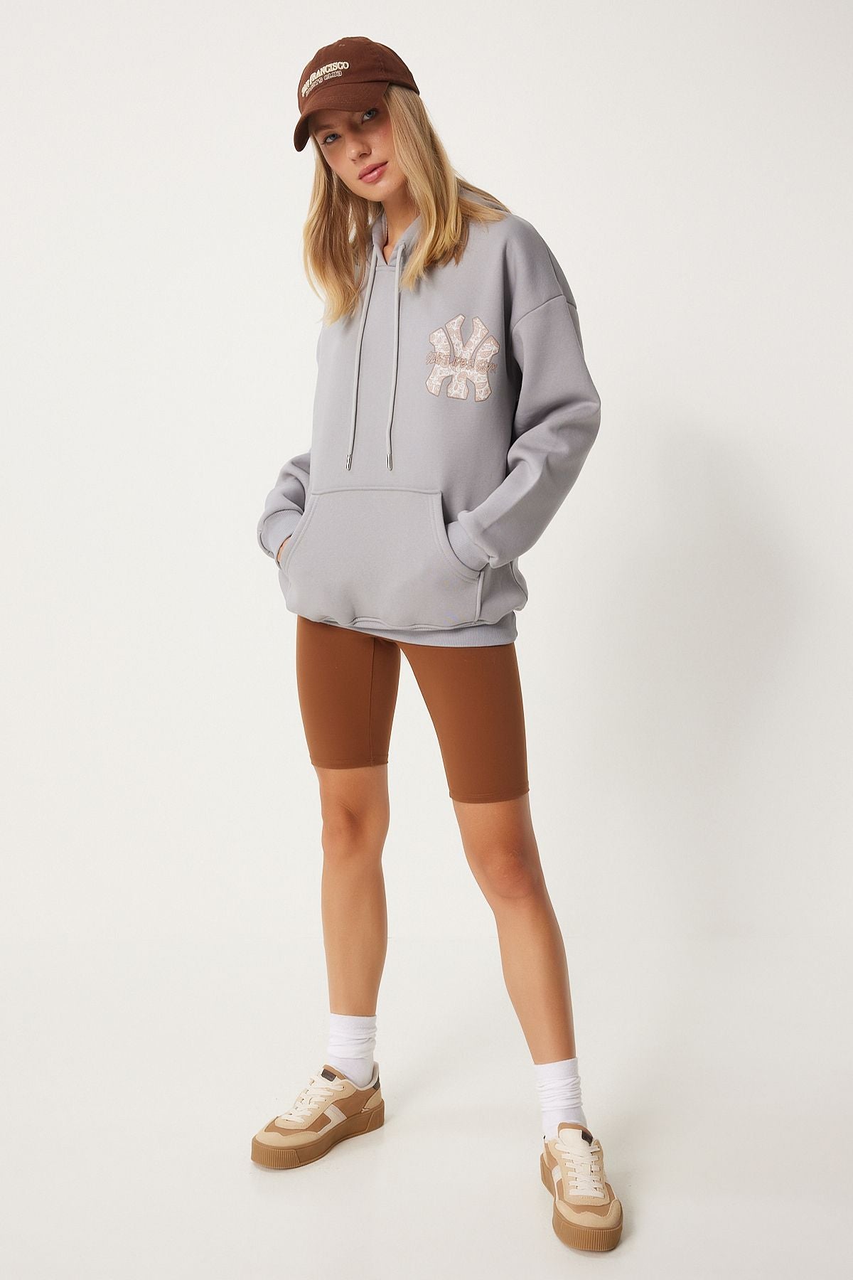 Gri Baskılı Kapüşonlu Oversize Örme Sweatshirt VN00009