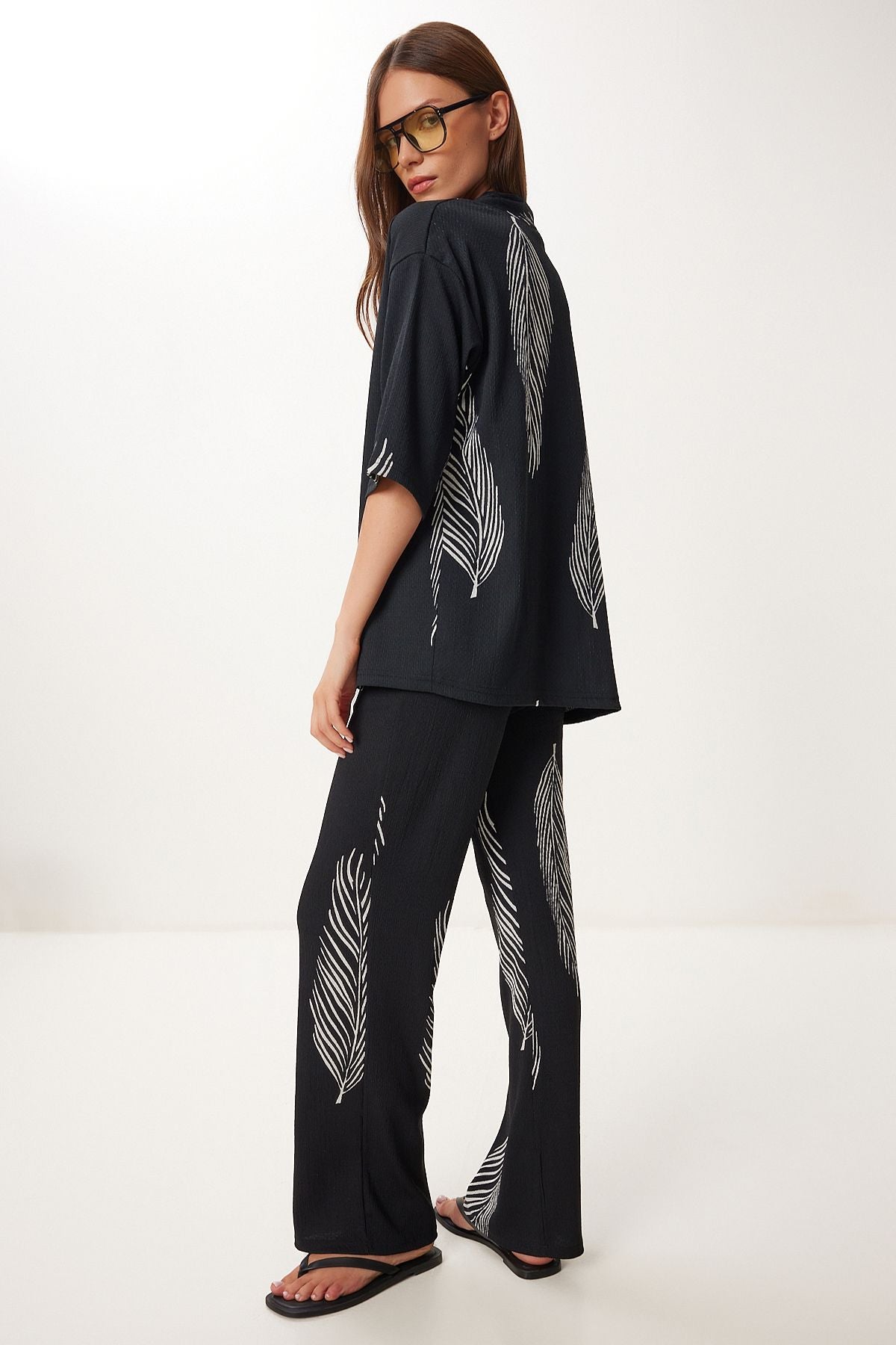 Siyah Kemik Desenli Krinkıl Örme Kimono Pantolon Takım İY00006