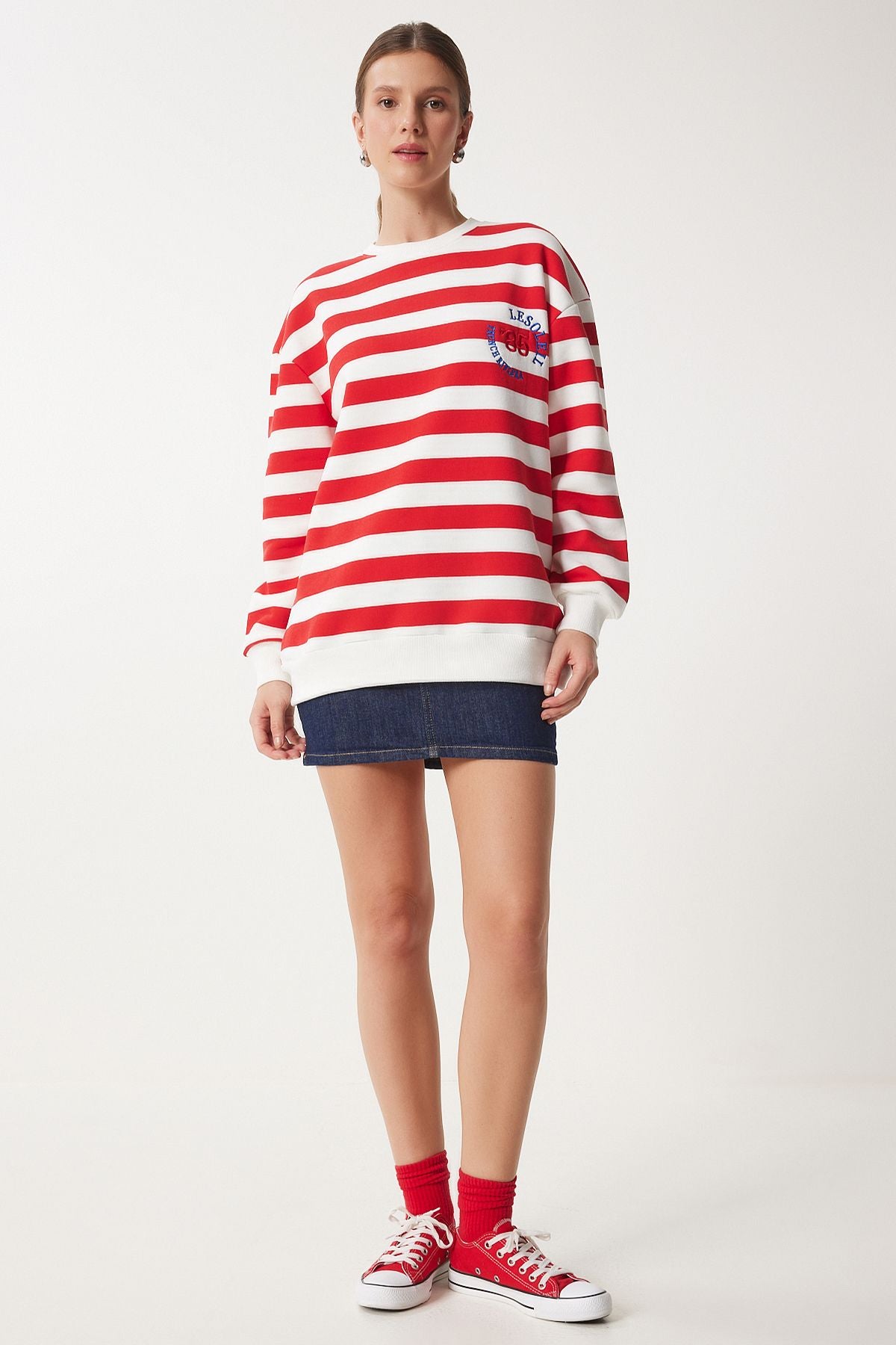 Ekru Kırmızı Nakışlı Şardonlu Örme Sweatshirt MP00029