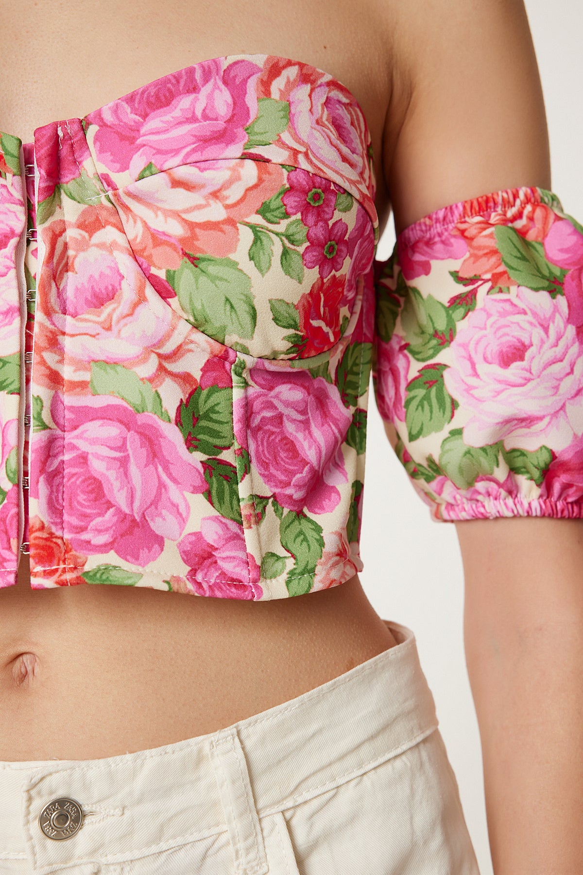 Pembe Sarı Desenli Crop Viskon Bluz CR00510
