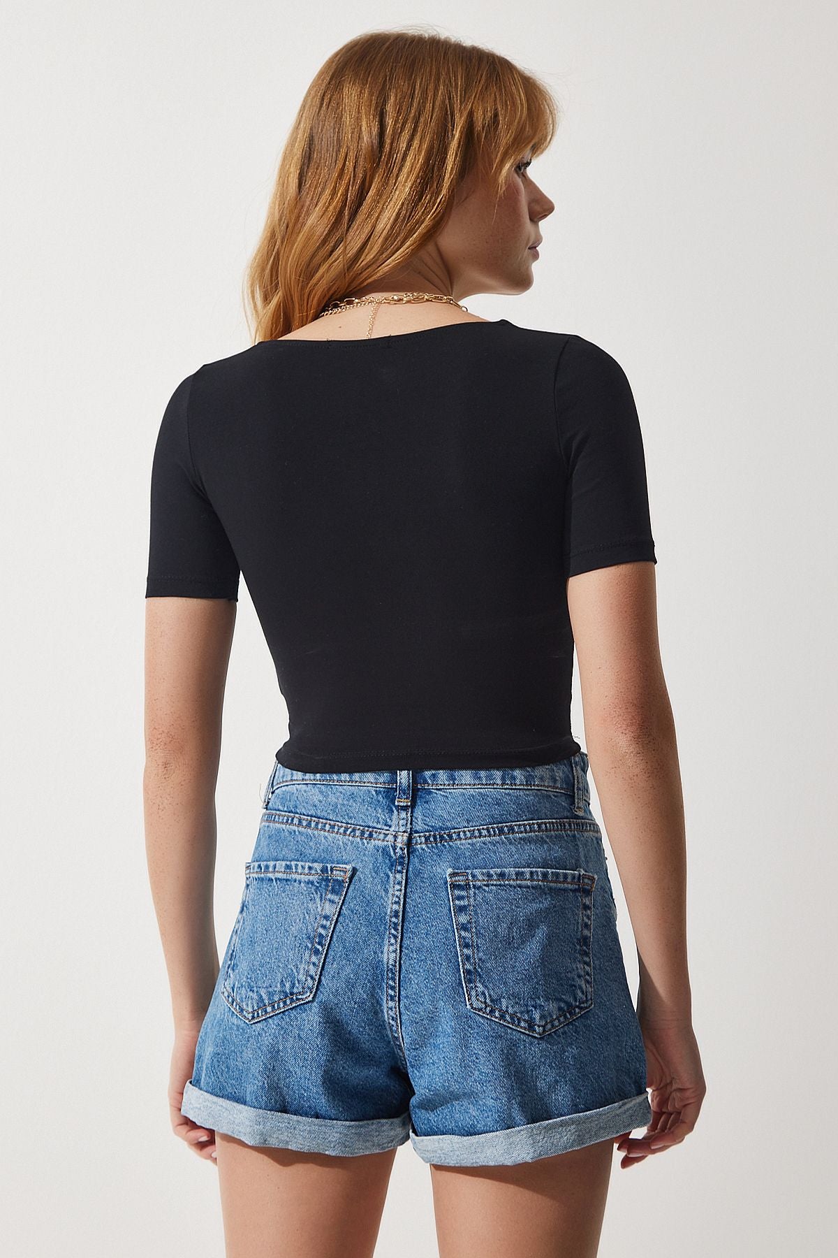 Siyah Kare Yaka Crop Örme T-Shirt AN00170