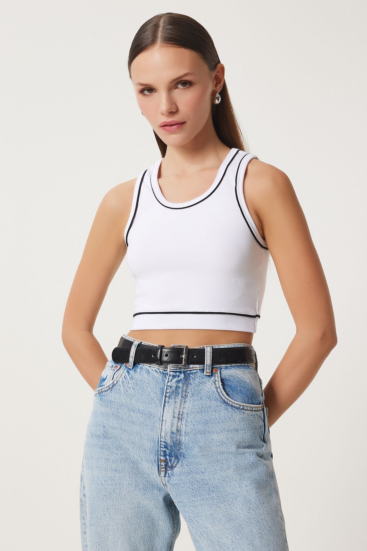 Beyaz Şeritli Crop Tok Örme Bluz US00945