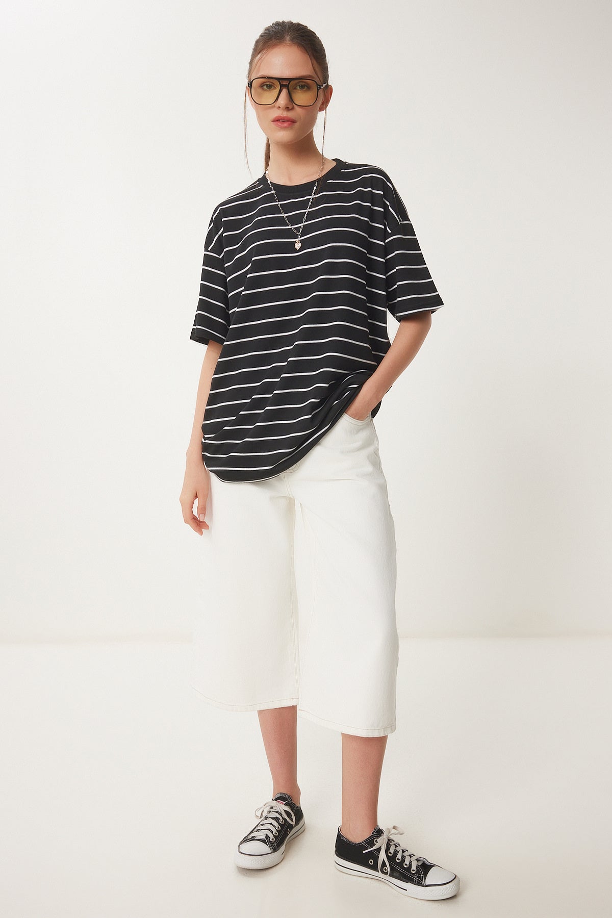Siyah Çizgili Oversize Örme T-Shirt ZV00285