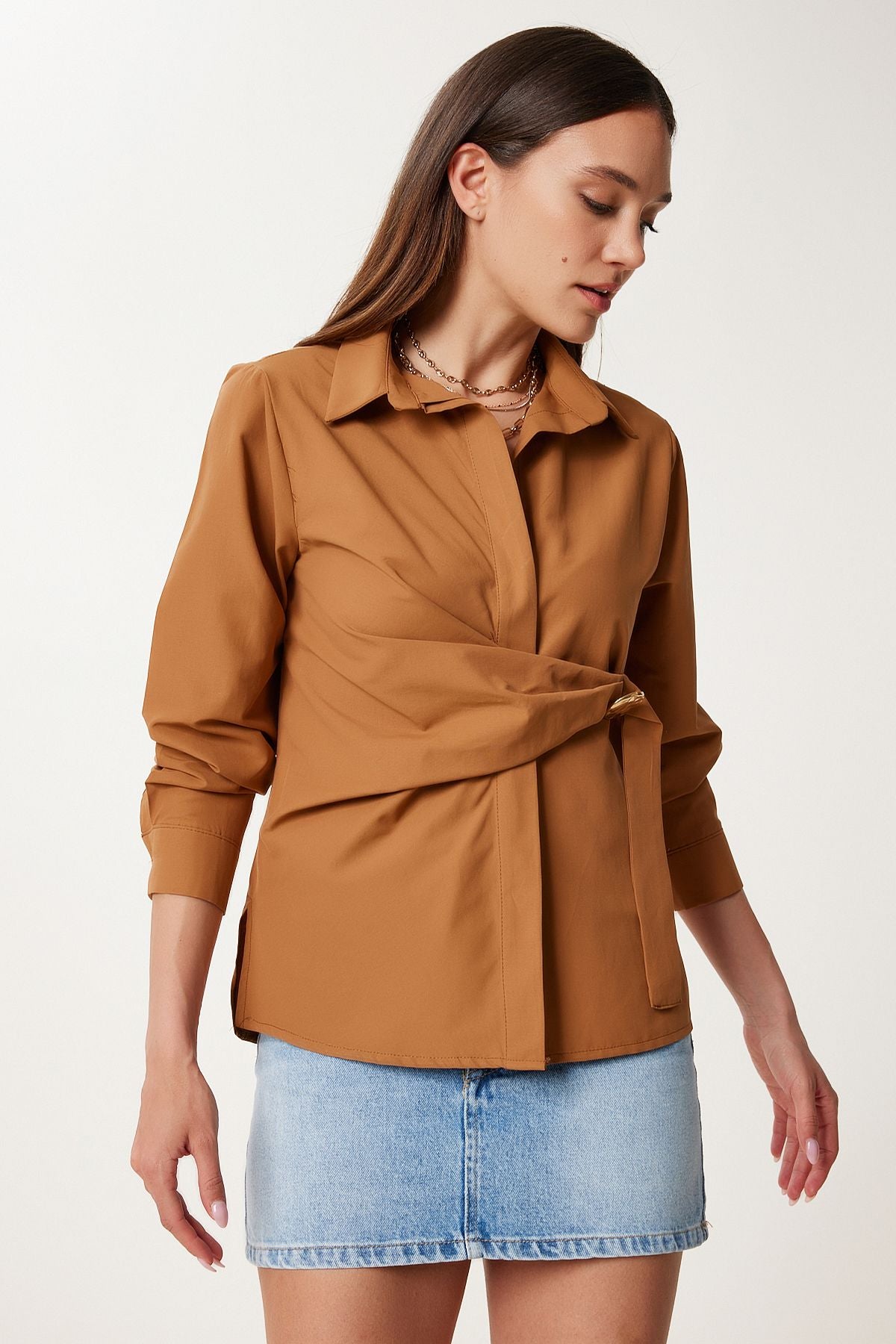 Taba Altın Aplikeli Poplin Gömlek US00975