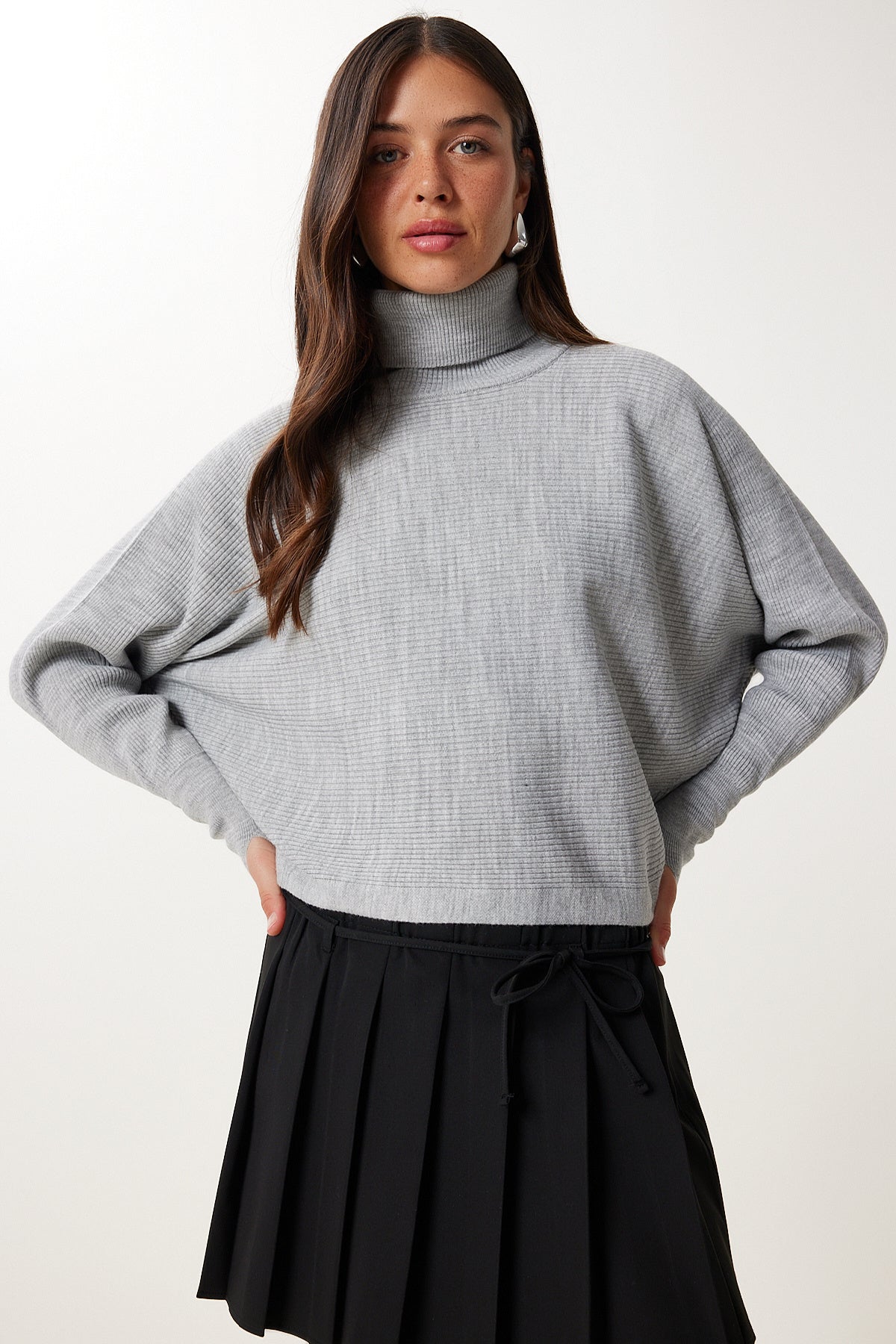 Gri Parmak Geçmeli Crop Fitilli Triko Kazak MX00238