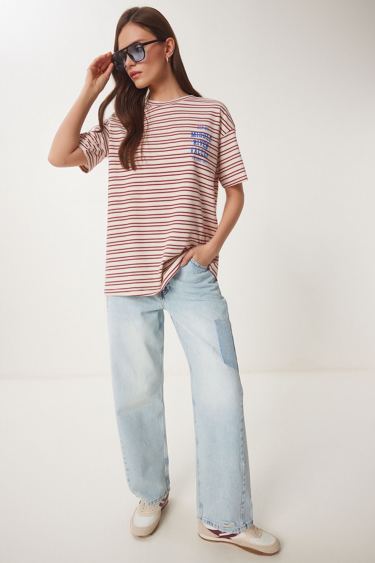 Krem Bordo Çizgili Baskılı Örme T-Shirt CR00487