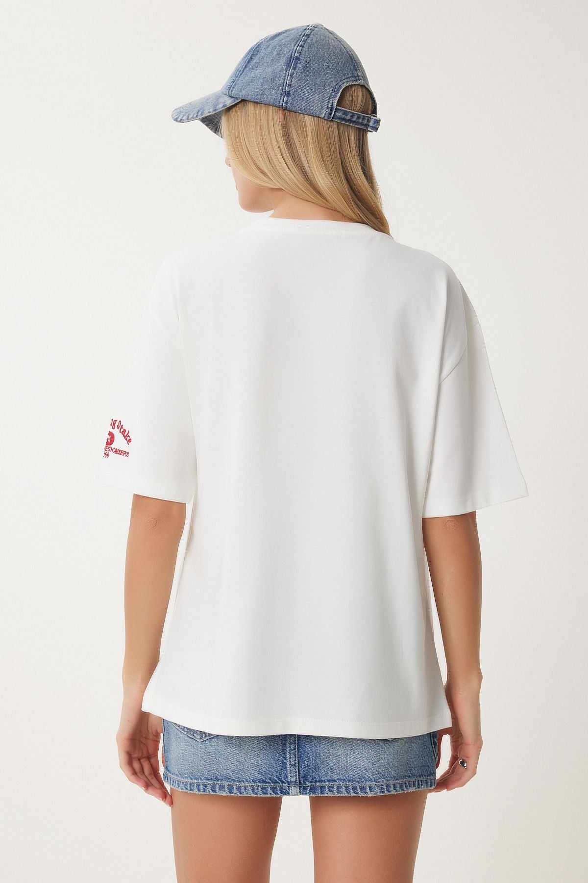Ekru Sloganlı Boncuk İşlemeli Pamuklu T-Shirt CR00463
