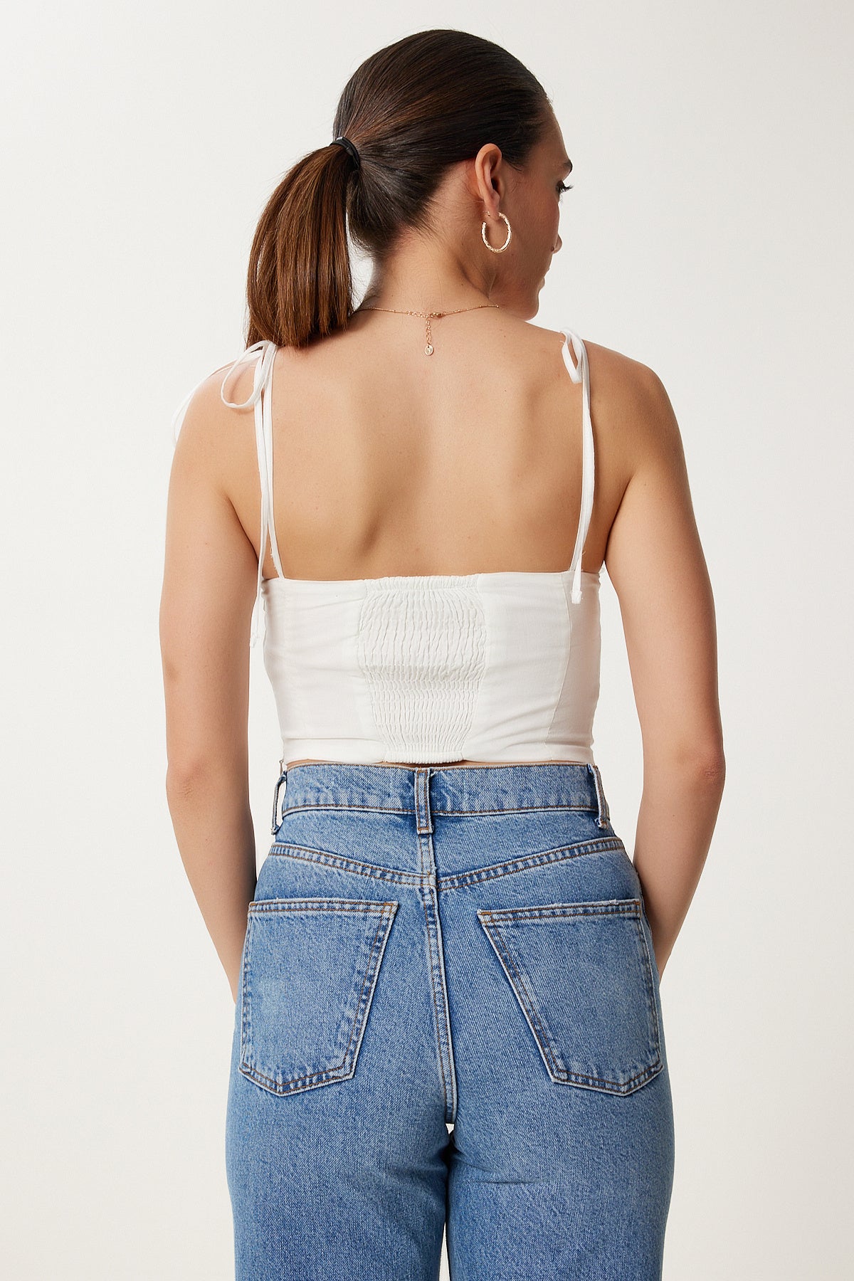 Ekru Büzgü Detaylı Askılı Pamuklu Crop Büstiyer NS00427