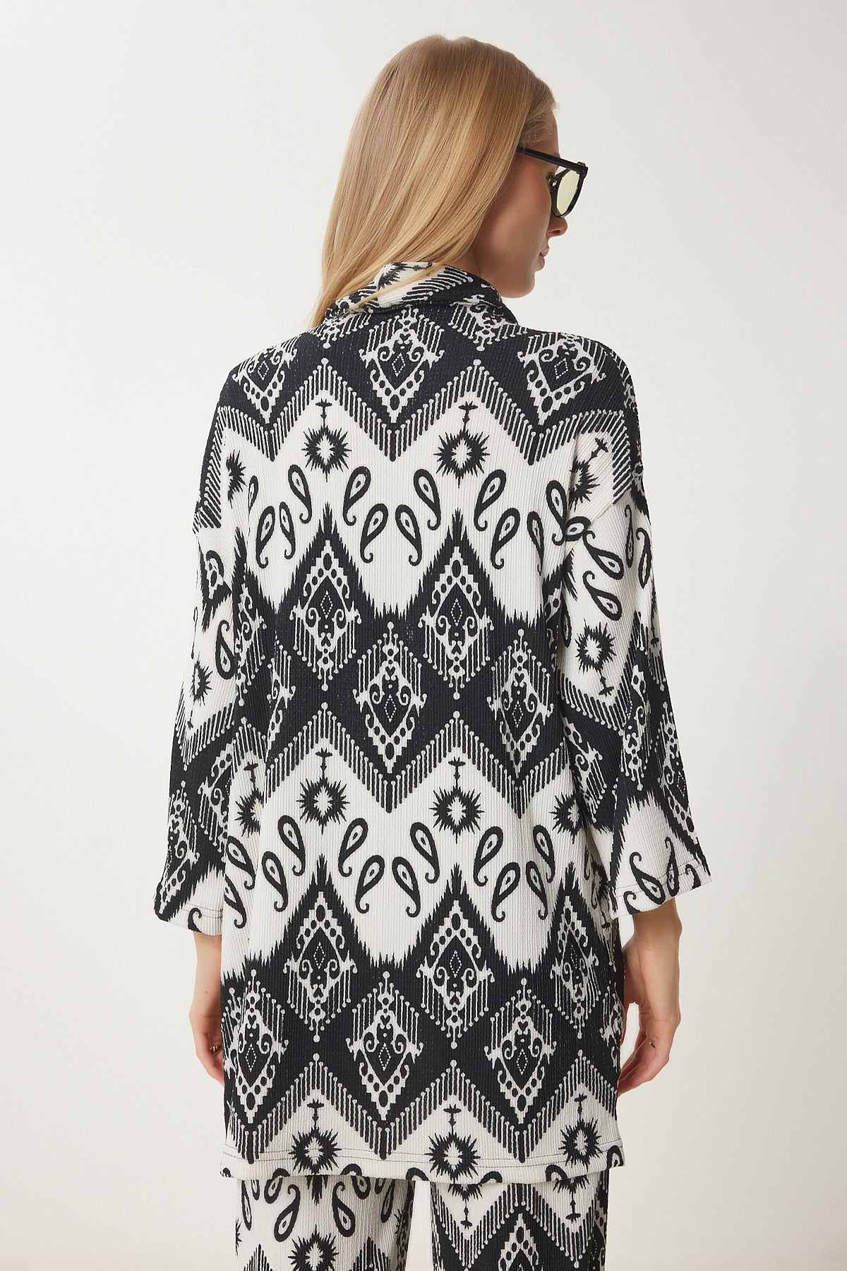 Siyah Beyaz Desenli Krinkıl Yazlık Kimono Pantolon Takım ZV00271