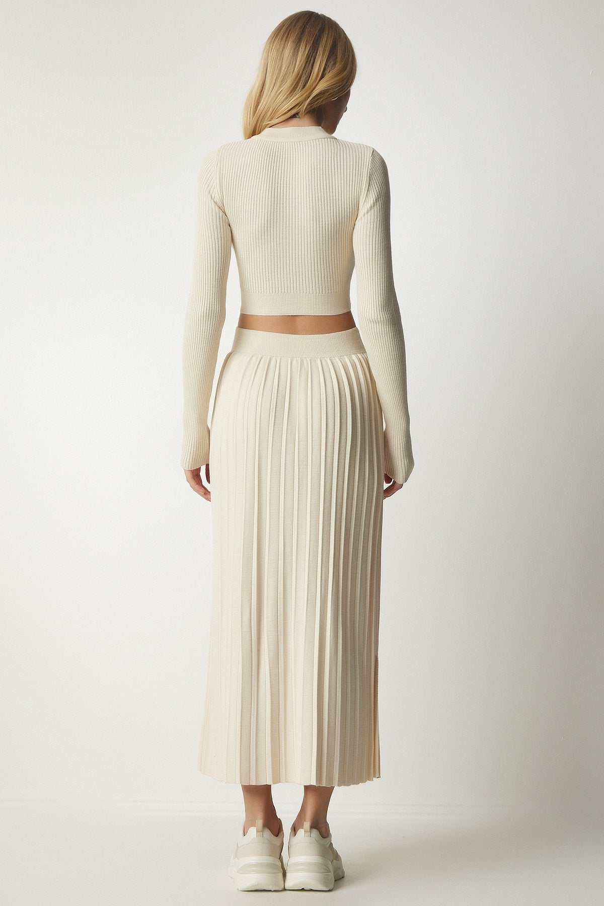 Krem Fitilli Triko Crop Etek Takım Kİ00106