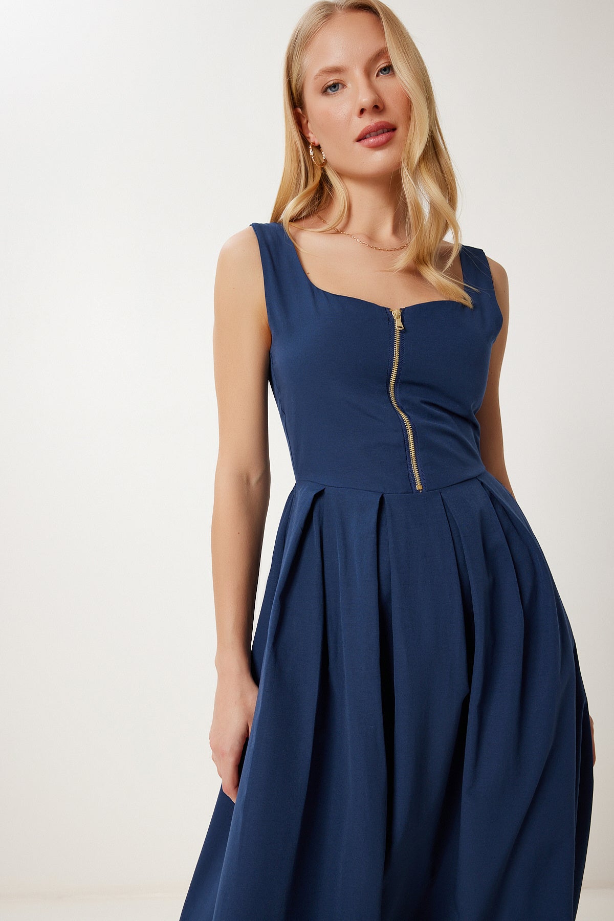 Lacivert Fermuar Detaylı Midi Poplin Elbise UB00340