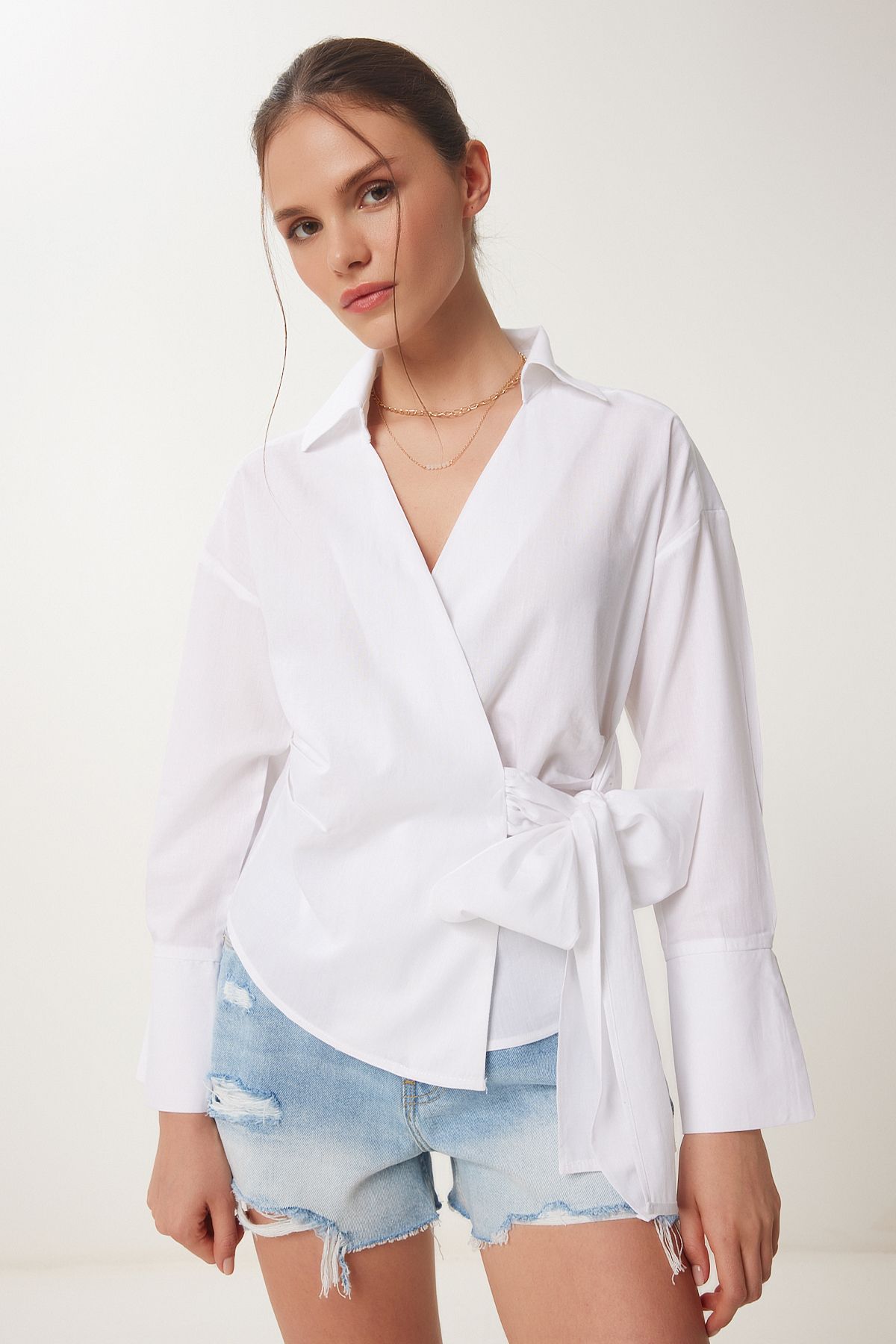 Beyaz Gömlek Yaka Anvelop Poplin Bluz DP00243
