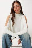 Ekru Cut Out Detaylı Oversize Triko Kazak AS00015