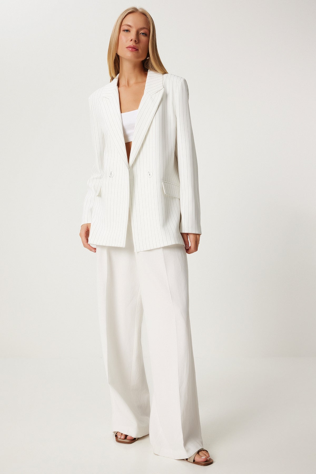 Ekru İnce Çizgili Oversize Kruvaze Ceket TO00152