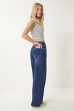 Mavi Geniş Paça Yıkamalı Jeans US00960