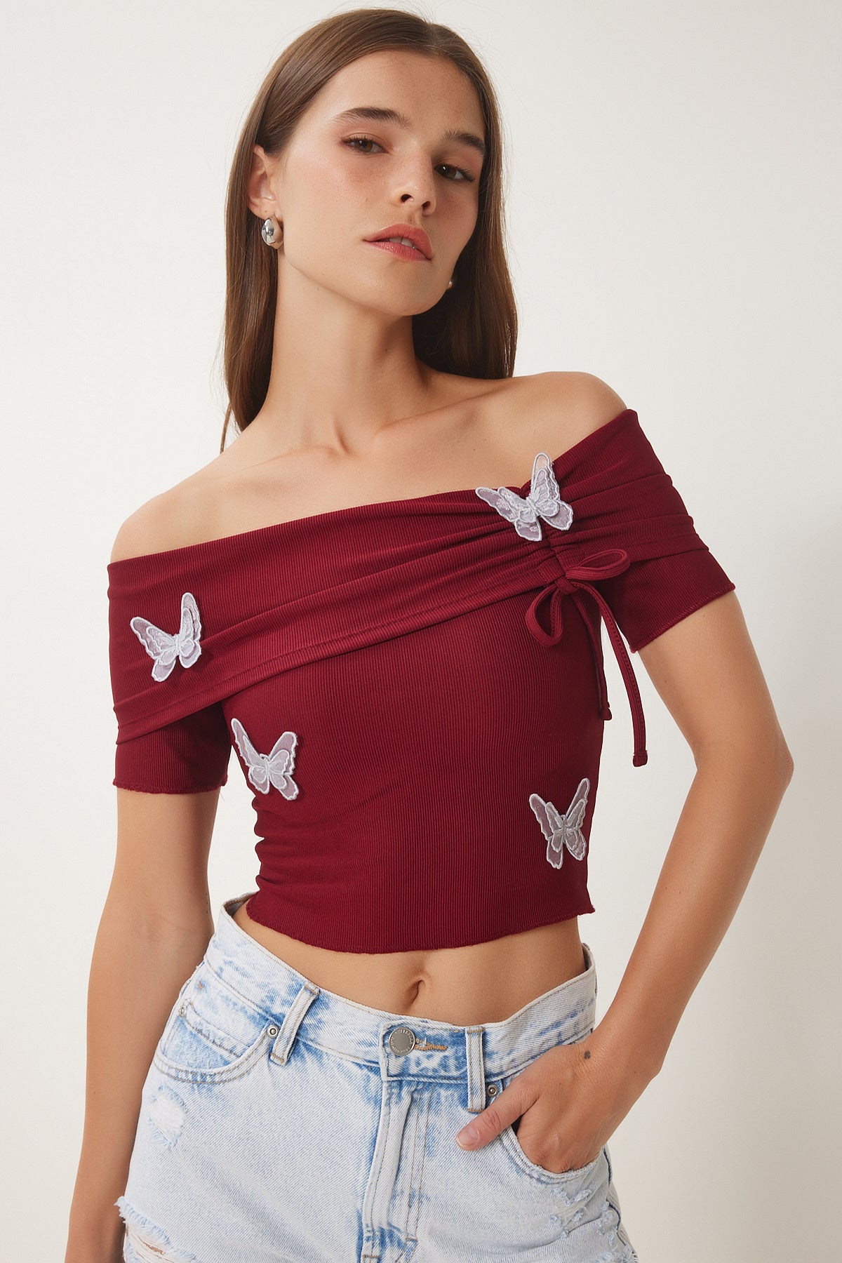 Bordo Carmen Yaka Kelebek Detaylı Örme Bluz FW00008